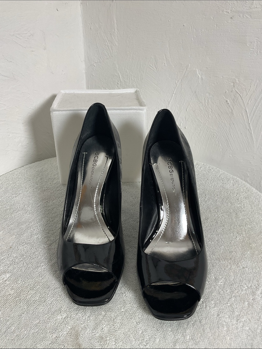 BCBGeneration Black Patent Leather Peep Toe Pumps Heels Size 6.5B